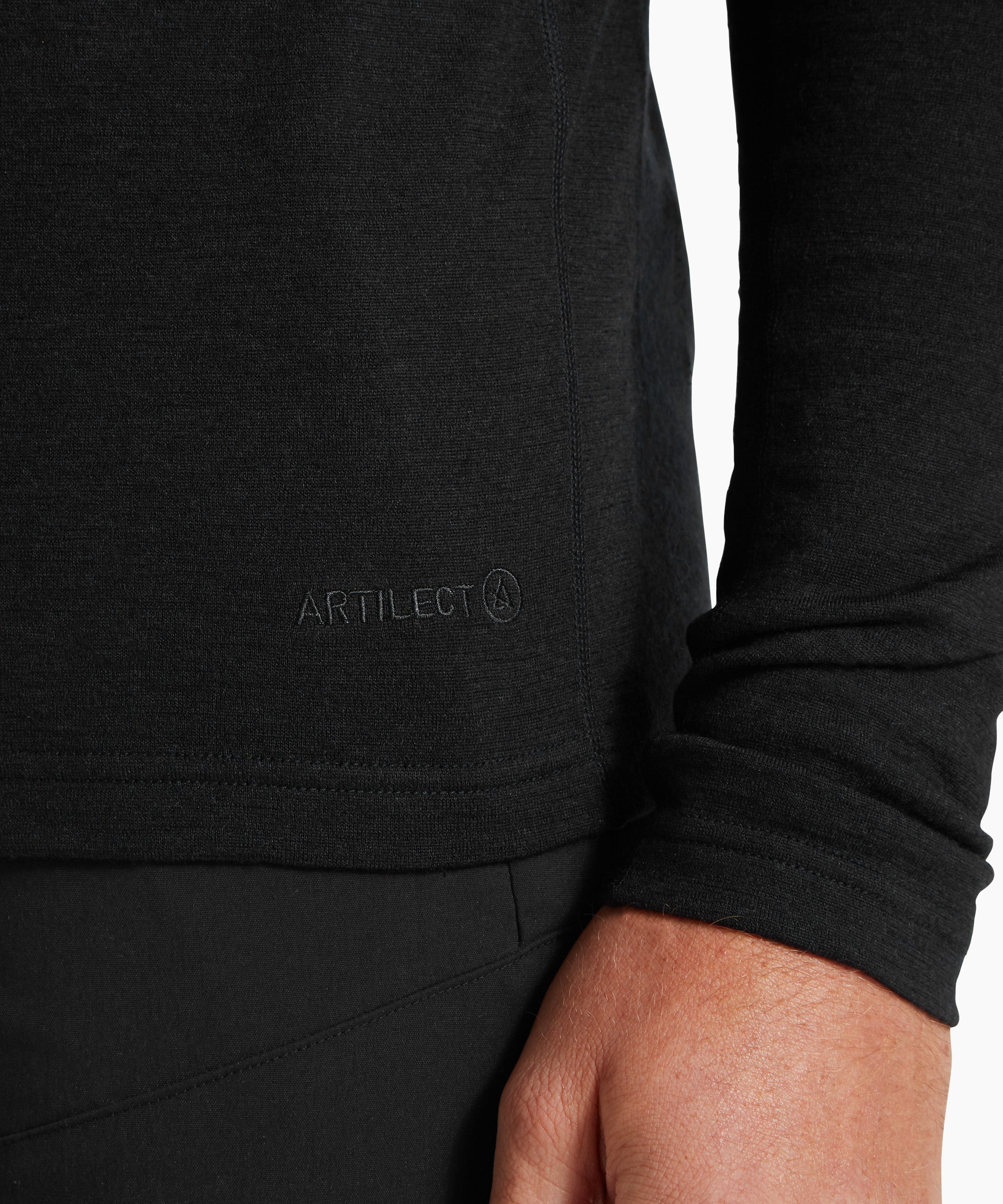 Mens Redstone 185 Long Sleeve Crew - Black